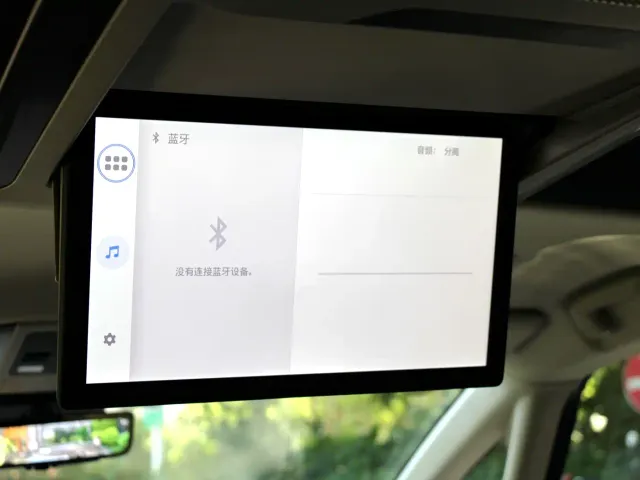 Toyota Alphard — Фото автомобиля 20