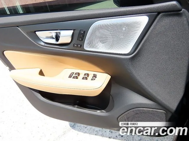 Вольво V60 V60 Cross Country 2 поколение B5 Ultimate AWD — Фото автомобиля 12