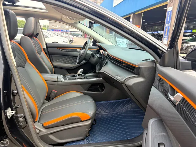 Dongfeng Yixuan MAX — Фото автомобиля 15