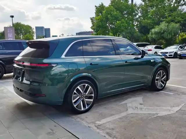 Li Auto L7 — Фото автомобиля 7