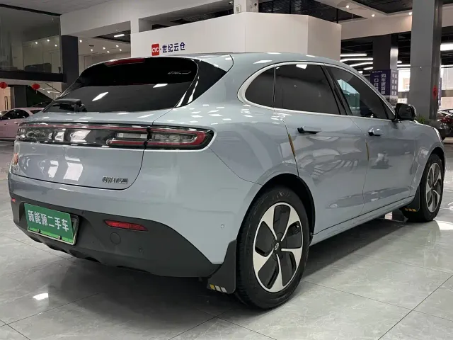 Aito M5 — Фото автомобиля 4