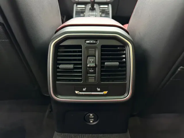 Porsche Macan — Фото автомобиля 18