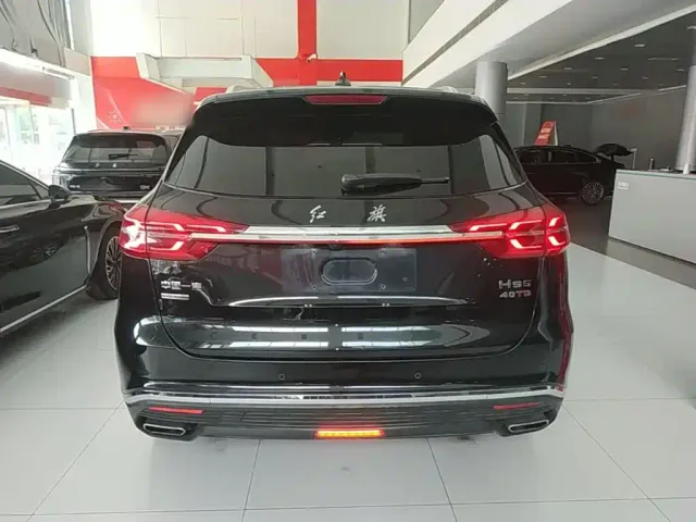 Hongqi HS5 — Фото автомобиля 5