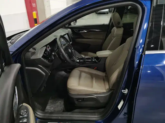 Buick Envision Plus — Фото автомобиля 10