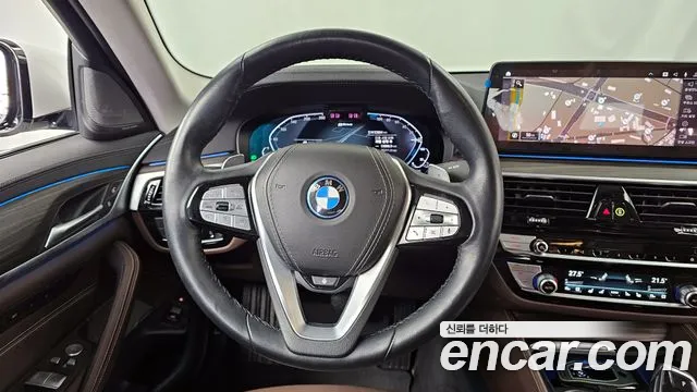 BMW 5-Series 5 серия (G30) — Фото автомобиля 13