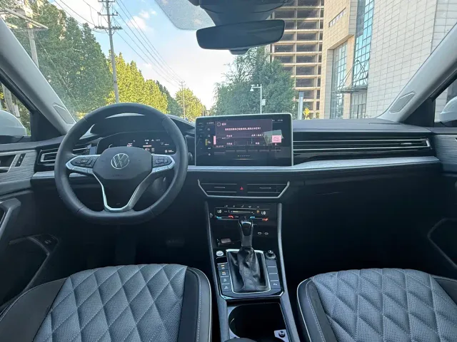Volkswagen Sagitar — Фото автомобиля 9