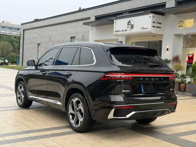 Geely Xingyue L — Фото автомобиля 12