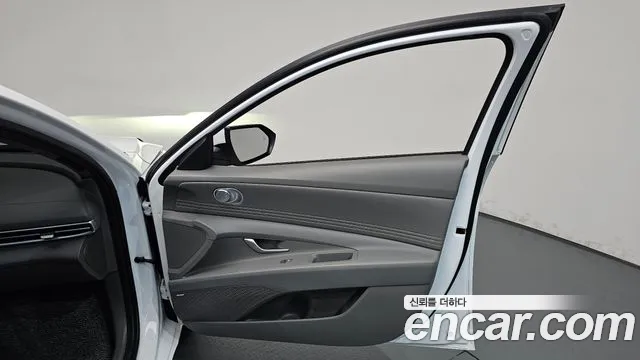 Hyundai Avante CN7 — Фото автомобиля 13