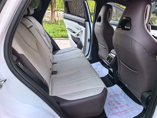 BYD Song PLUS — Фото автомобиля 10