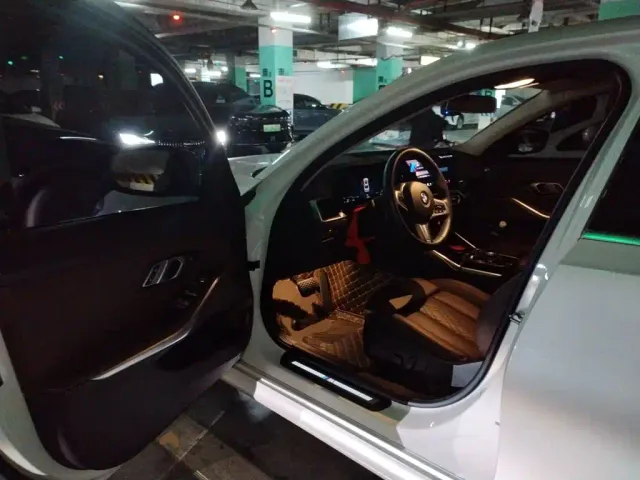 BMW 3 Series — Фото автомобиля 12