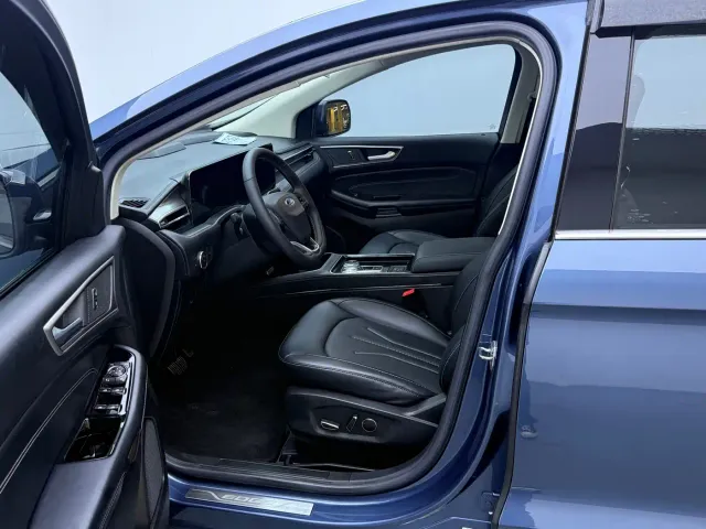 Ford Edge — Фото автомобиля 16