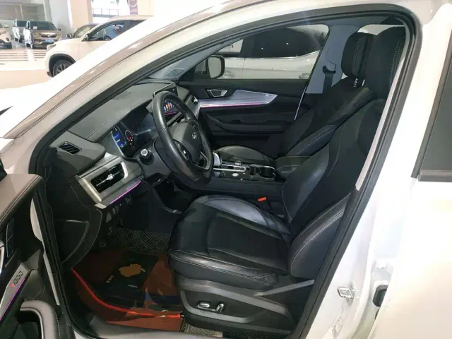 Chery Tiggo 8 — Фото автомобиля 14