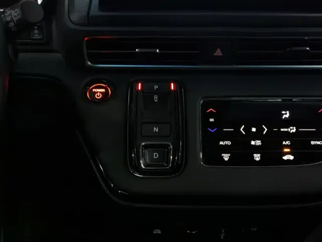 Honda Elysion — Фото автомобиля 13
