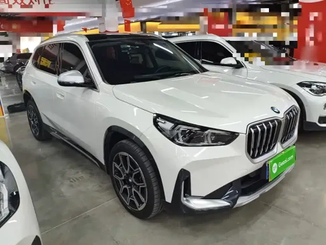 BMW X1 — Фото автомобиля 3