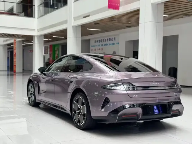 Xiaomi SU7 — Фото автомобиля 7