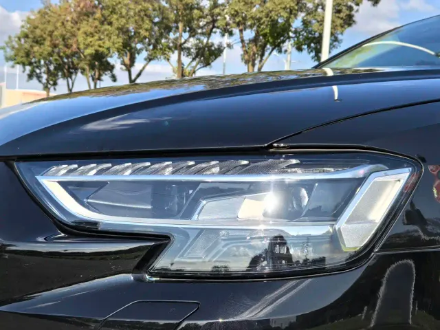 Audi A8 — Фото автомобиля 4