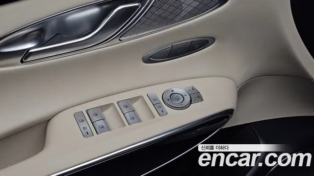 Genesis GV70 2.5T Бензин 2WD — Фото автомобиля 27