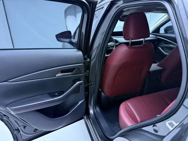 Mazda CX-30 — Фото автомобиля 17