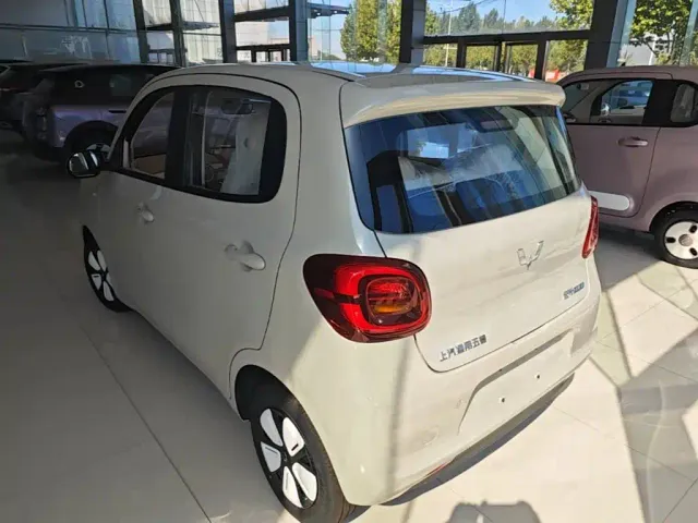 Wuling Hongguang Mini EV — Фото автомобиля 4