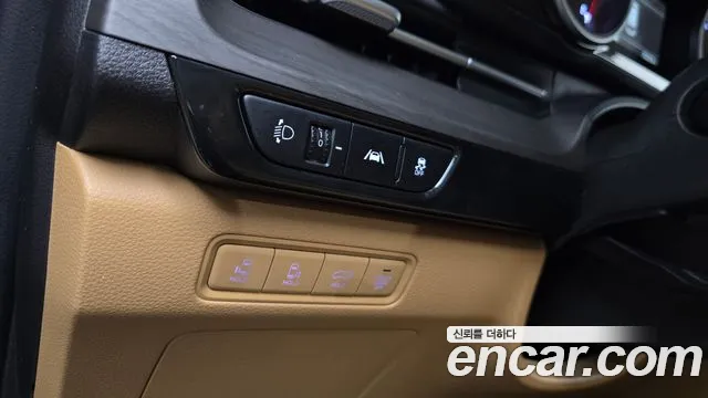 Kia Canival — Фото автомобиля 3