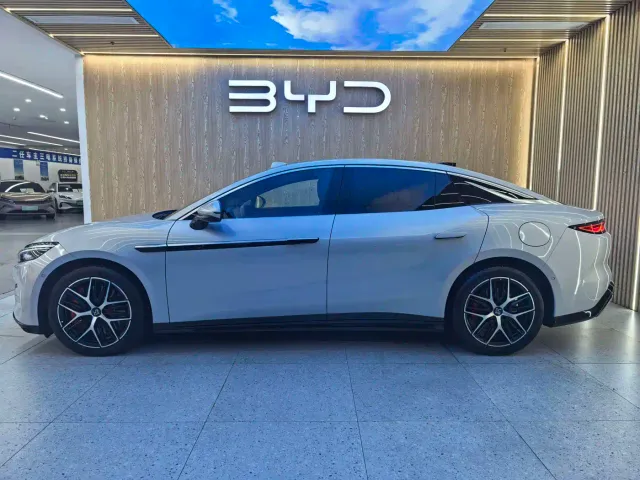 BYD Han L — Фото автомобиля 3
