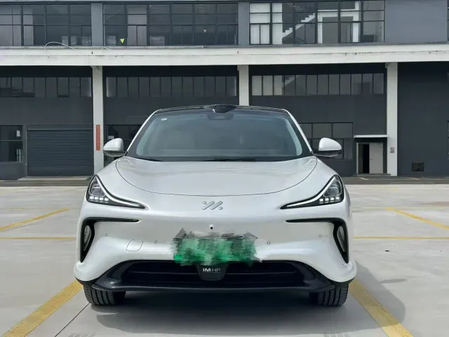 IM Motors LS6 — Фото автомобиля 2