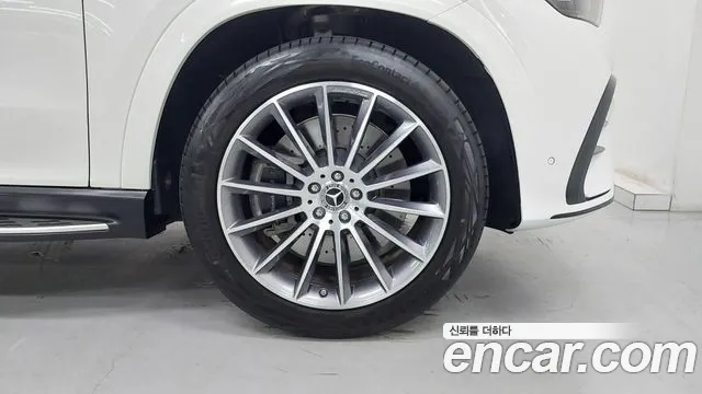 Mercedes-Benz GLE-Class — Фото автомобиля 5