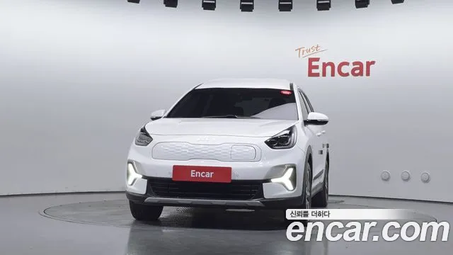 Kia Niro — Фото автомобиля 3