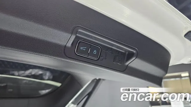 Ford Explorer — Фото автомобиля 26