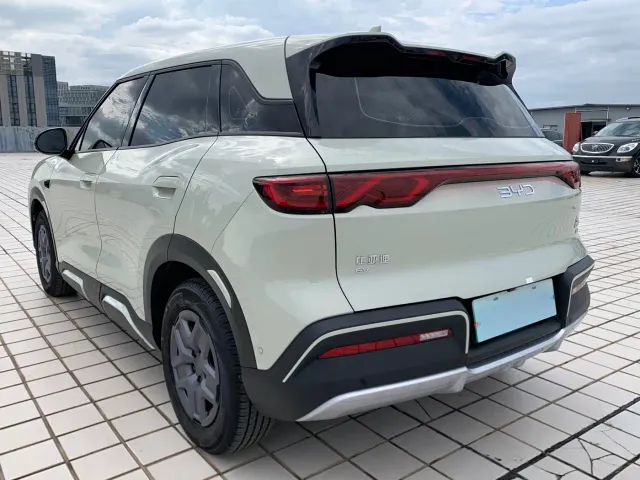 BYD Yuan UP — Фото автомобиля 4