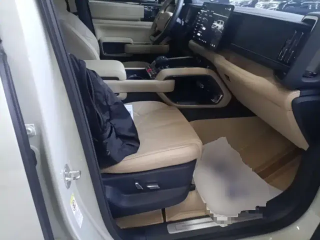 BYD FangChengBao Leopard 5 — Фото автомобиля 24
