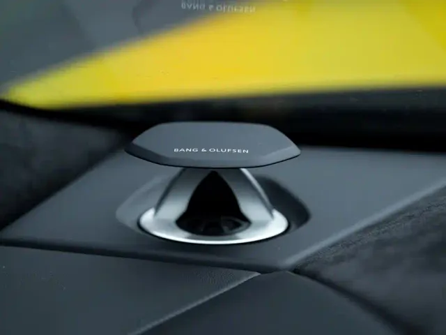 Lamborghini Urus — Фото автомобиля 25