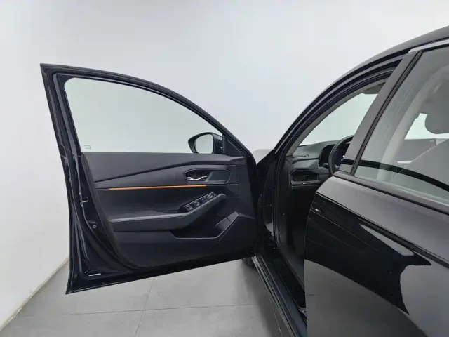 Honda Accord — Фото автомобиля 8
