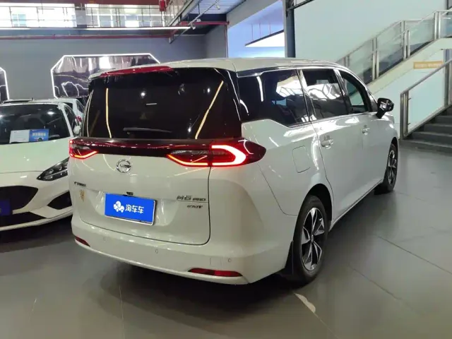 GAC Trumpchi M6 — Фото автомобиля 3