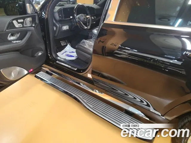 Mercedes-Benz GLS-Class — Фото автомобиля 9