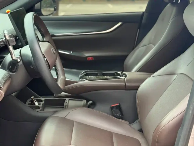 Changan Qiyuan A07 — Фото автомобиля 8