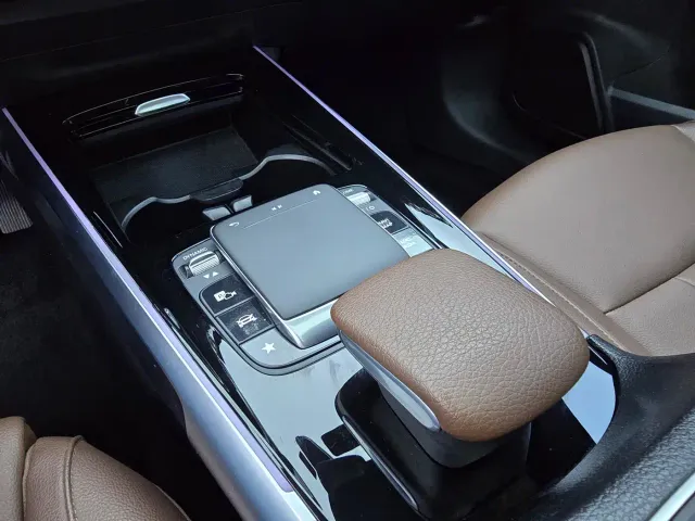 Mercedes-Benz GLB-Class — Фото автомобиля 24