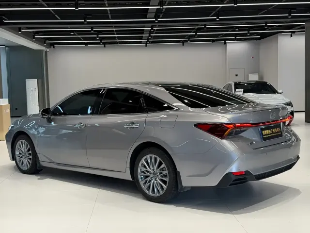 Toyota Avalon 2024 Model Hybrid 2.5L XLE Prestige Edition — Фото автомобиля 4
