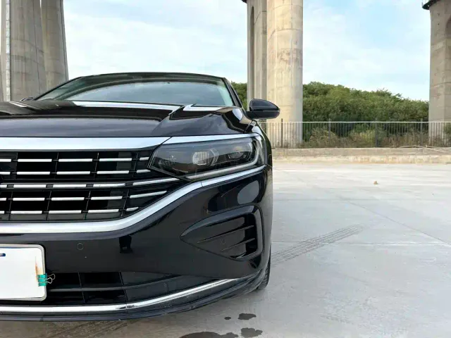 Volkswagen Passat — Фото автомобиля 19