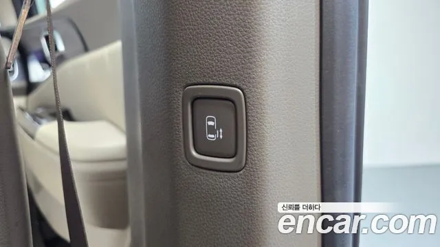 Kia Canival Carnival 4 поколение Бензин 7 мест Hi-Limousine — Фото автомобиля 8