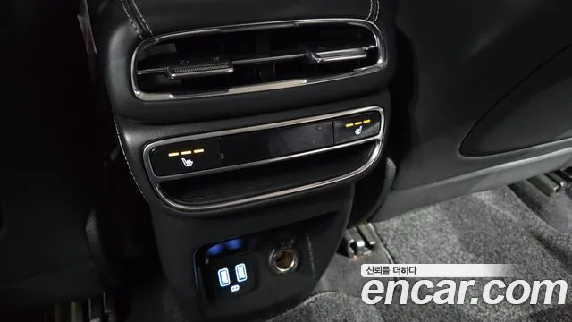 Genesis GV80 — Фото автомобиля 25