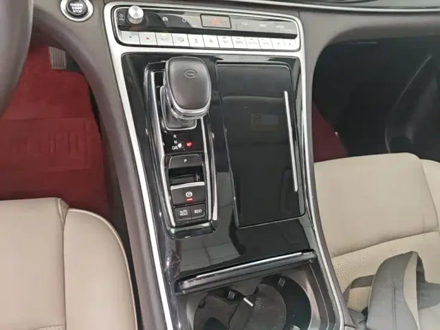 GAC Trumpchi M8 — Фото автомобиля 13