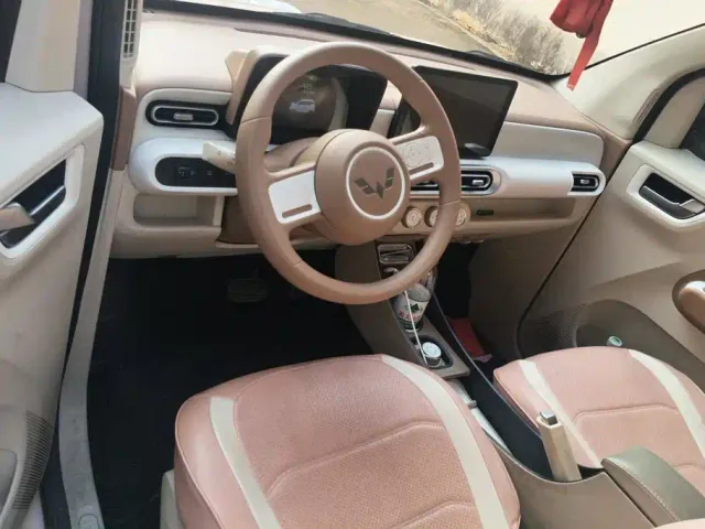 Wuling Hongguang Mini EV — Фото автомобиля 12