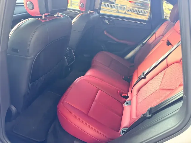 Porsche Macan — Фото автомобиля 14