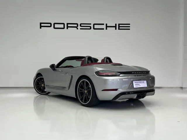 Porsche 718 — Фото автомобиля 5