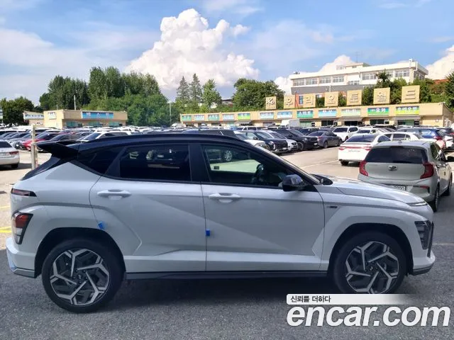 Hyundai Kona Kona (SX2) Бензин 1.6 Turbo 4WD — Фото автомобиля 4