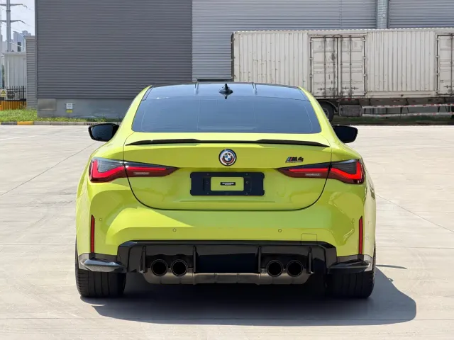 BMW M4 — Фото автомобиля 5