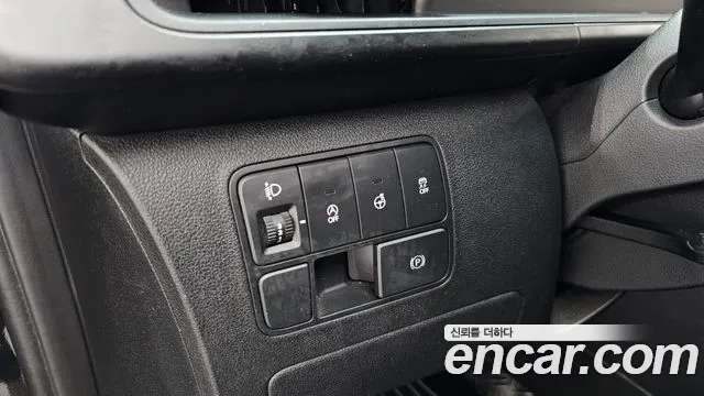 Hyundai Staria Staria Карго 5 мест — Фото автомобиля 15