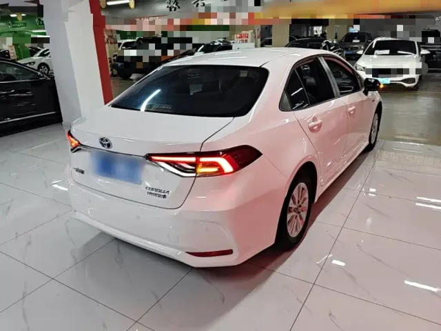 Toyota Corolla — Фото автомобиля 6