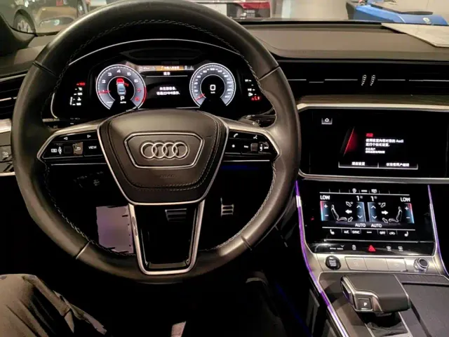 Audi A6L — Фото автомобиля 9